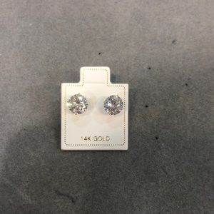 1 14 karat round CZ earring